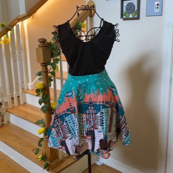 ✨New York Print A line Dress 👗 ✨ - Picture 9 of 12